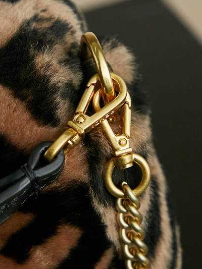 フェンディバッグ細部ディテール